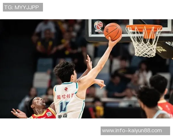 克林根虽疲惫依然能抢篮板杨瀚森应当认真学习这一技巧 克林根虽疲惫依然能抢篮板杨瀚森应当认真学习这一技巧