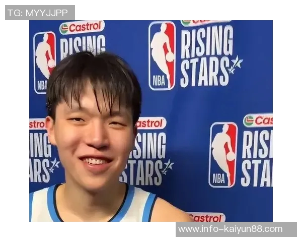 杨瀚森幽默风趣用英语逗乐队友具体细节不便透露 杨瀚森幽默风趣用英语逗乐队友具体细节不便透露